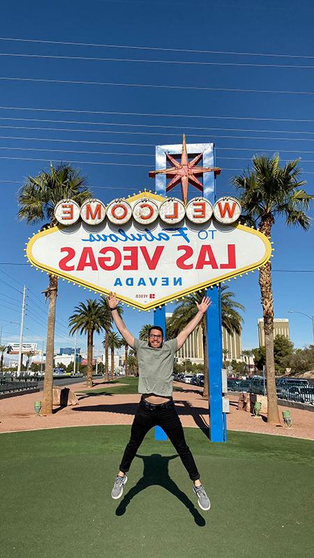 Las Vegas welcome sign