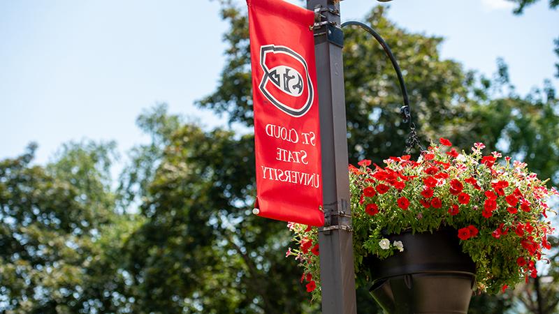 Banner and flowers